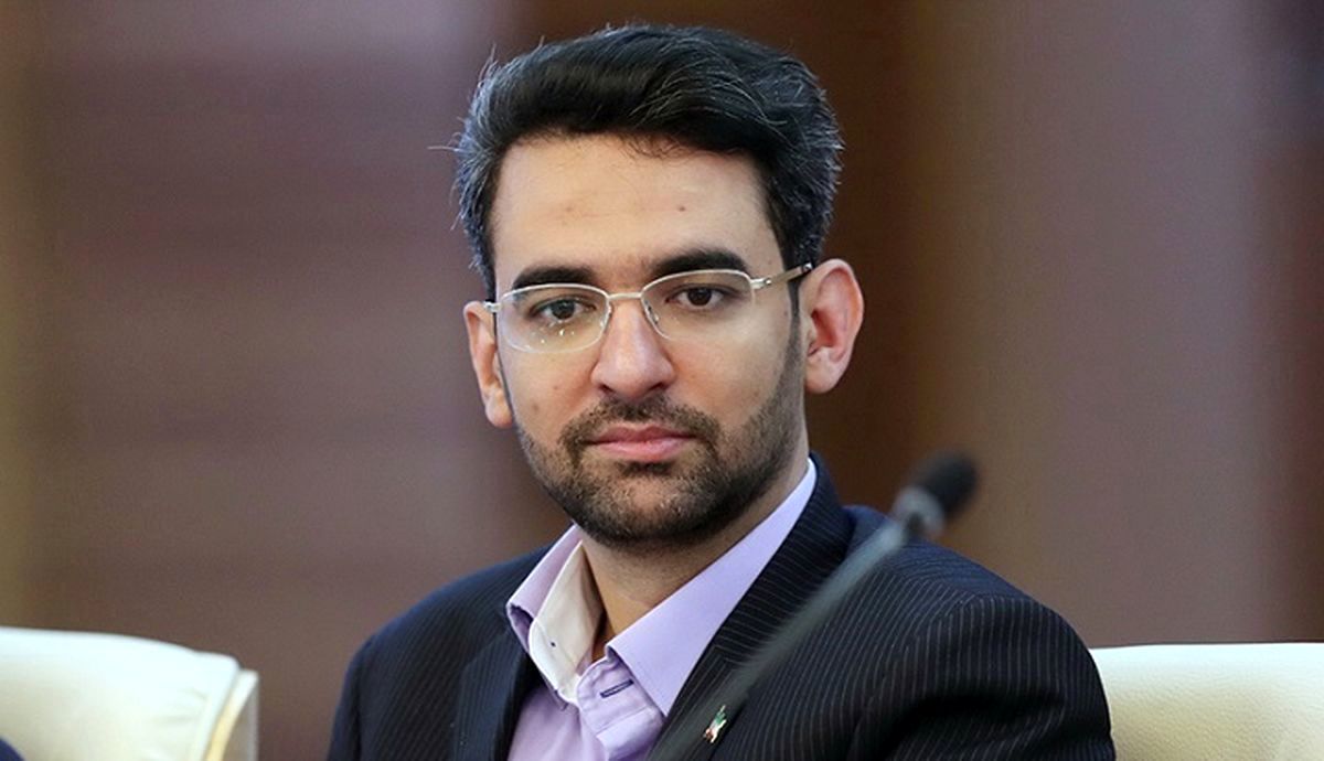 محمد جواد آذری جهرمی، وزیر وقت ارتباطات کشور